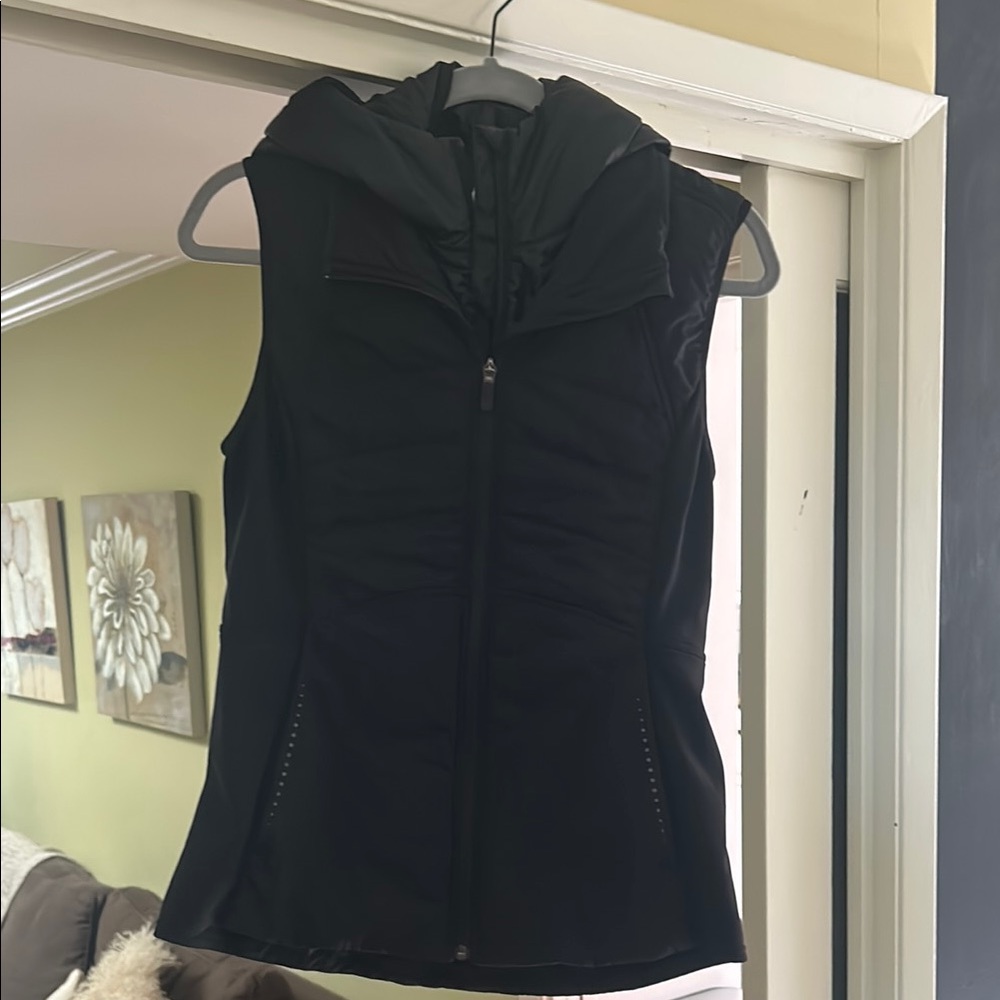 Lululemon Athletica Black Puffer Vest